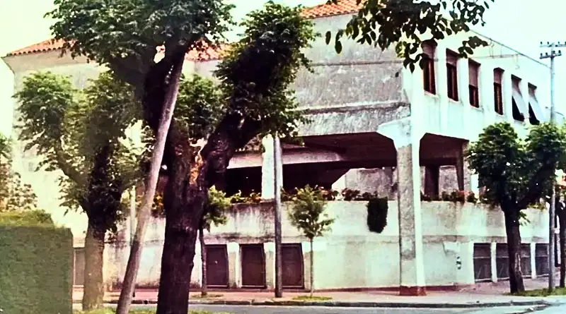 Edificio original del Colegio Rudolf Steiner, en 1971.